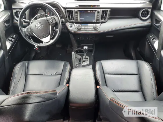 2018 Toyota RAV4 SE