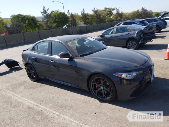 2019 Alfa Romeo Giulia Ti Lusso