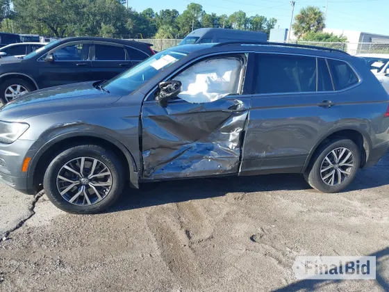 2019 Volkswagen Tiguan SE