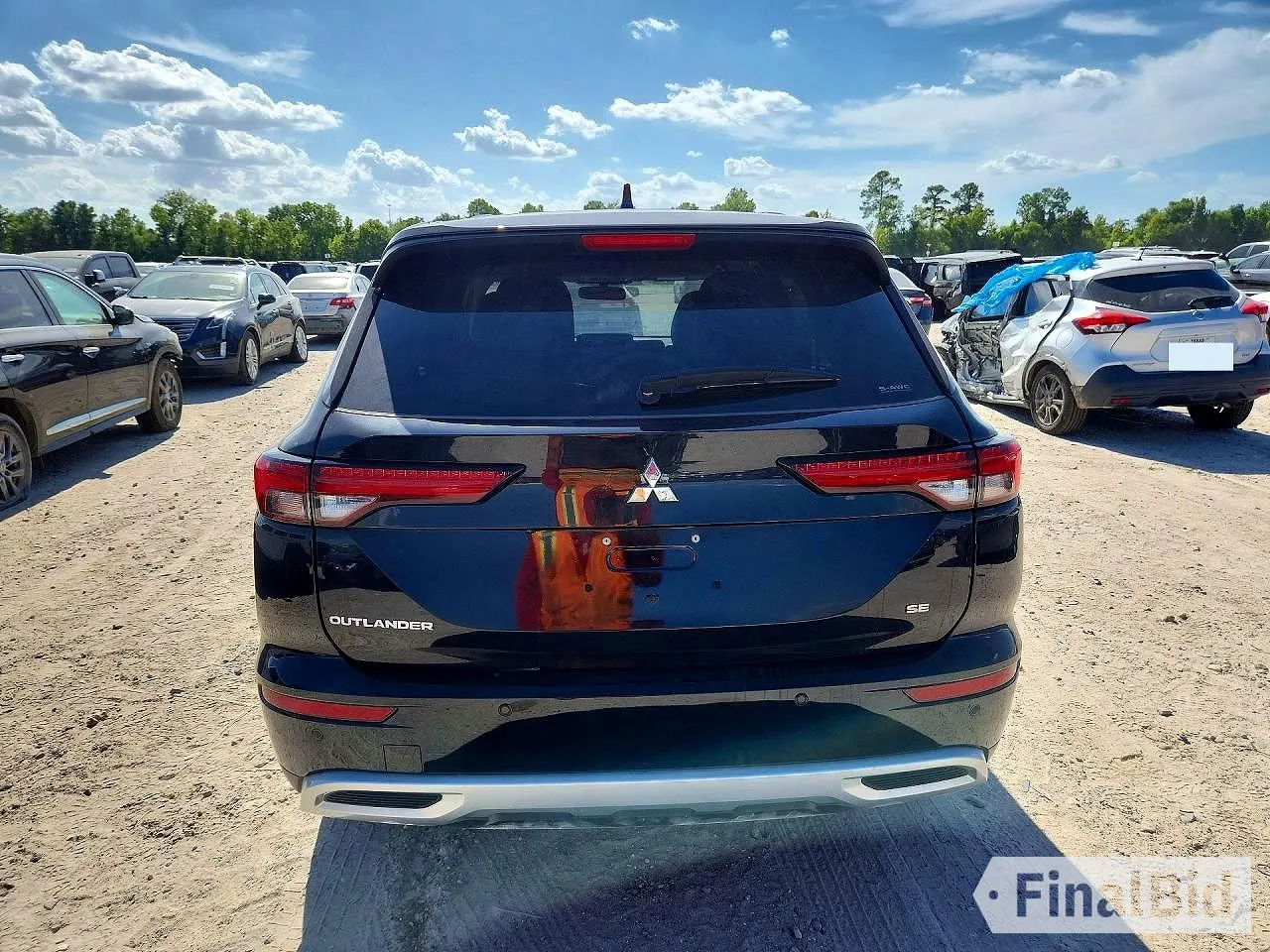 2024 Mitsubishi Outlander SE