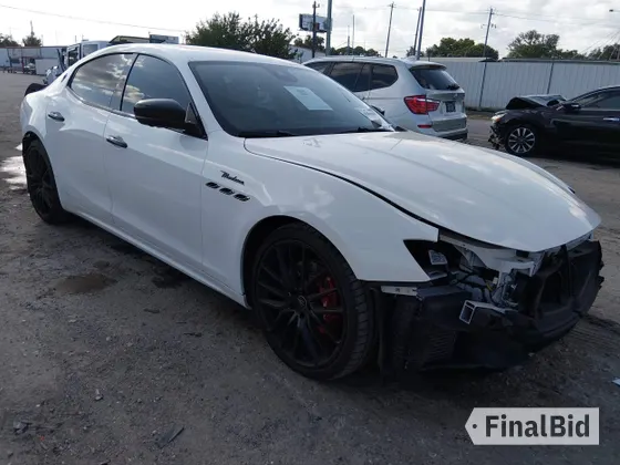 2022 Maserati Ghibli Modena