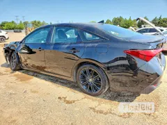 2022 Toyota Avalon Hybrid XSE Nightshade