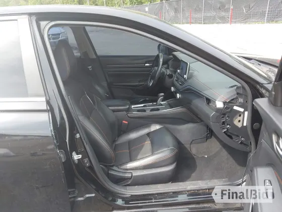 2020 Nissan Altima SR