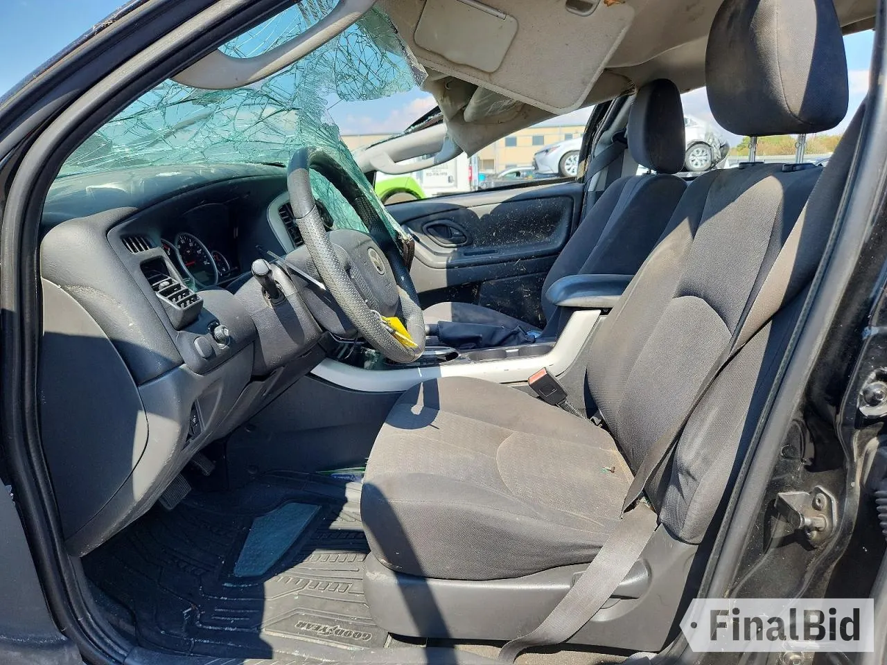 2005 Mazda Tribute i