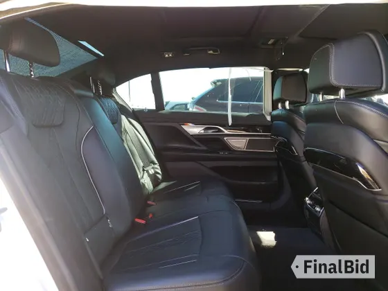 2021 BMW 7 Series 740i