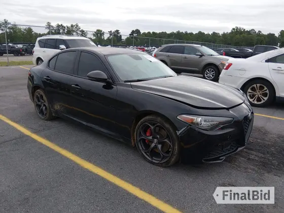 2019 Alfa Romeo Giulia Ti Lusso