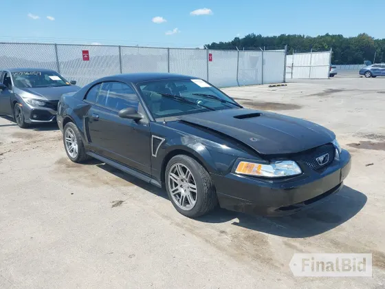 2001 Ford Mustang GT Deluxe
