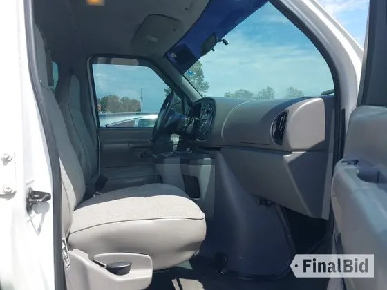 1999 Ford Econoline Passenger XL