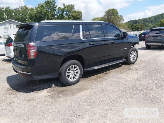 2022 Chevrolet Suburban LT