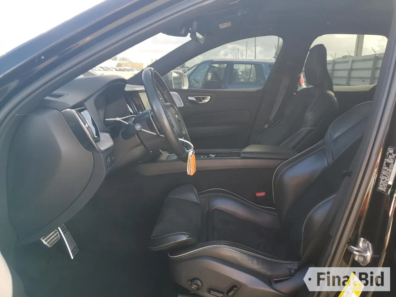 2019 Volvo XC60 R-Design
