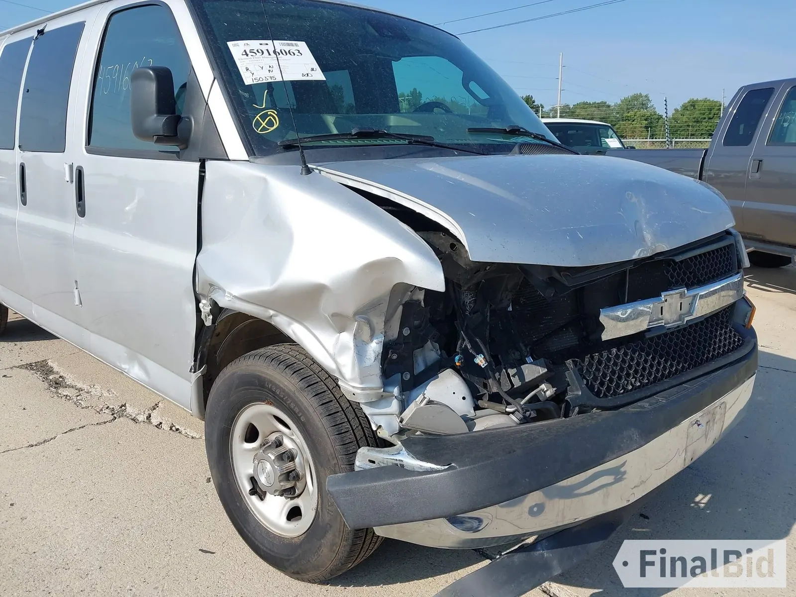 2020 Chevrolet Express Passenger LT