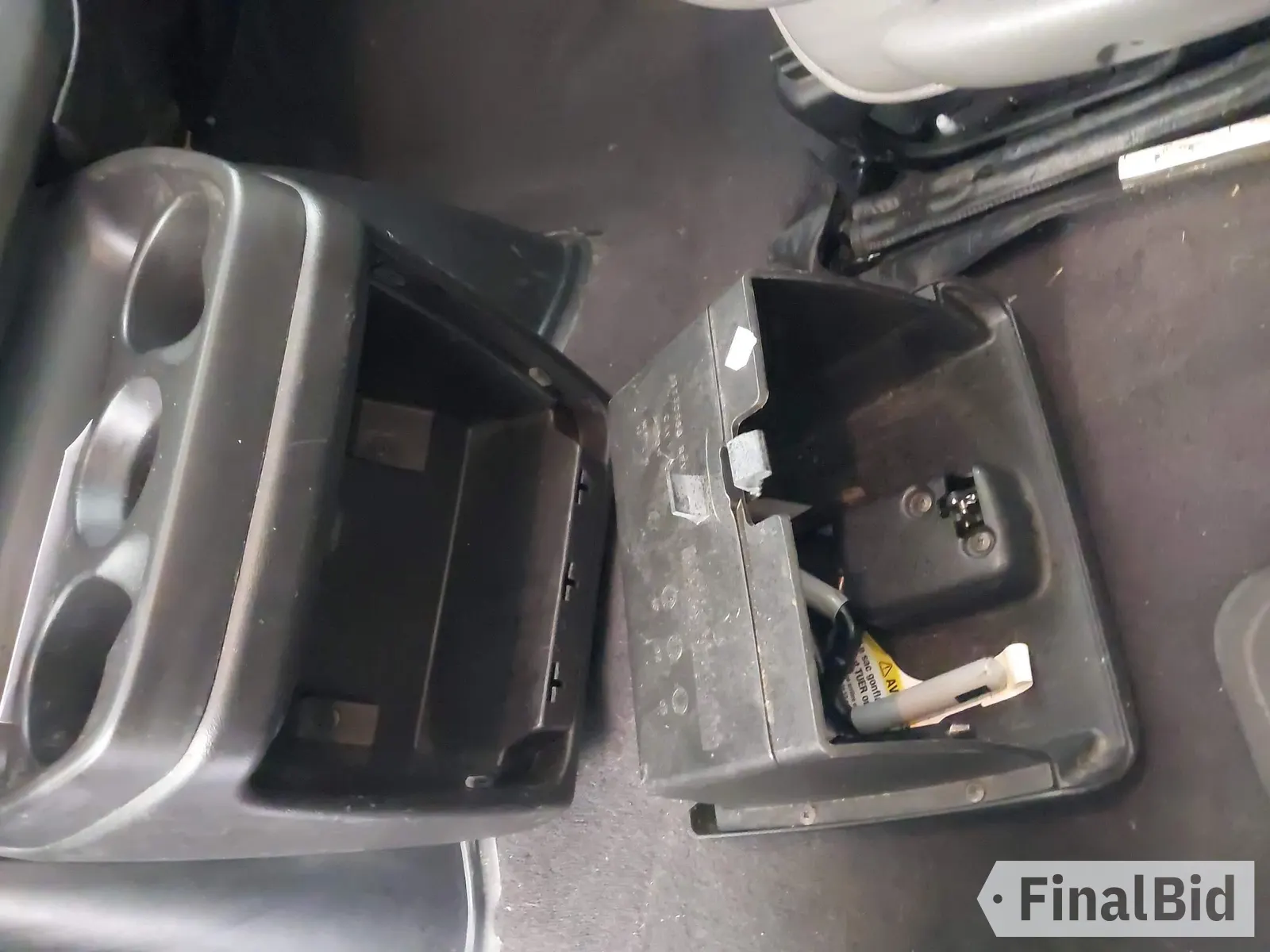 2020 Chevrolet Express Passenger LS