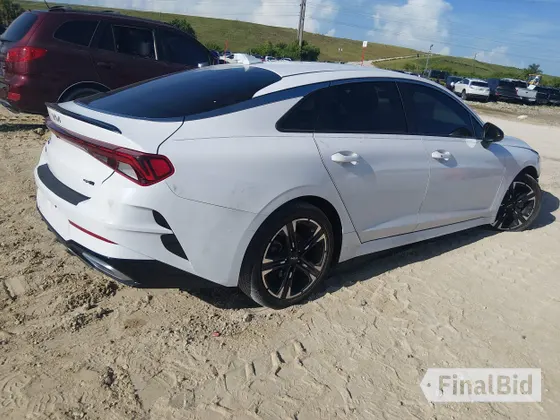 2022 Kia K5 GT-Line