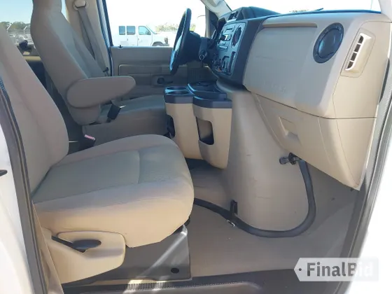2009 Ford Econoline Passenger XL