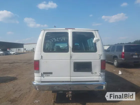 2009 Ford Econoline Passenger XL
