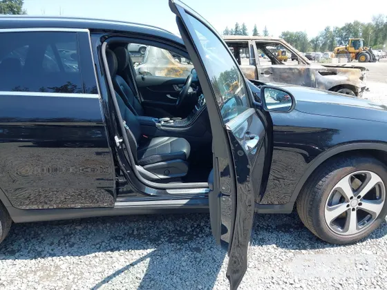 2016 Mercedes-Benz GLC 300