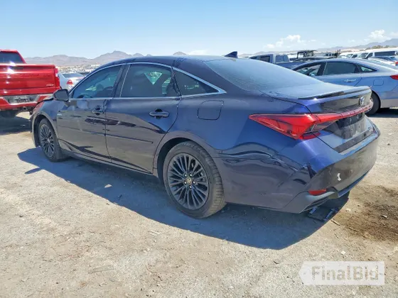 2021 Toyota Avalon Hybrid XSE