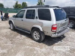 2004 Nissan Pathfinder SE