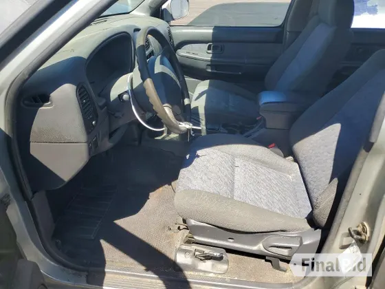 1998 Nissan Pathfinder XE