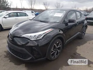 2022 Toyota C-HR XLE