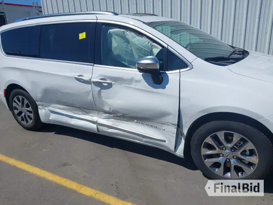 2023 Chrysler Pacifica Hybrid Pinnacle