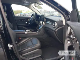 2016 Mercedes-Benz GLC 300