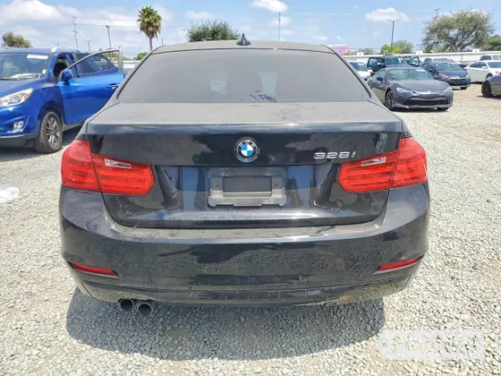 2013 BMW 3 Series 328i