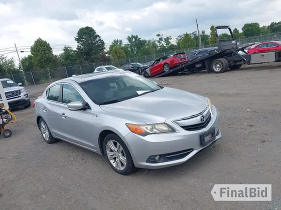 2013 Acura ILX Hybrid Technology