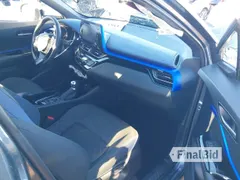 2022 Toyota C-HR XLE