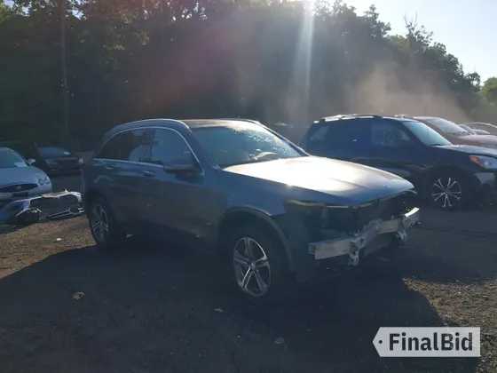 2017 Mercedes-Benz GLC 300