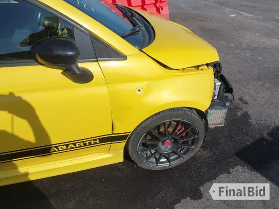 2016 FIAT 500 Abarth
