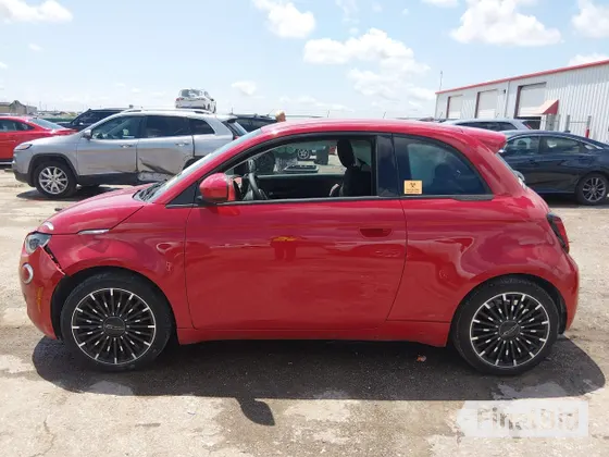 2024 FIAT 500e INSPI(RED)