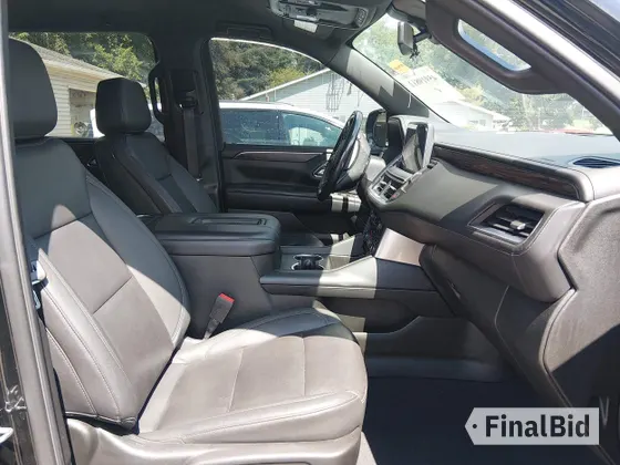 2022 Chevrolet Suburban LT