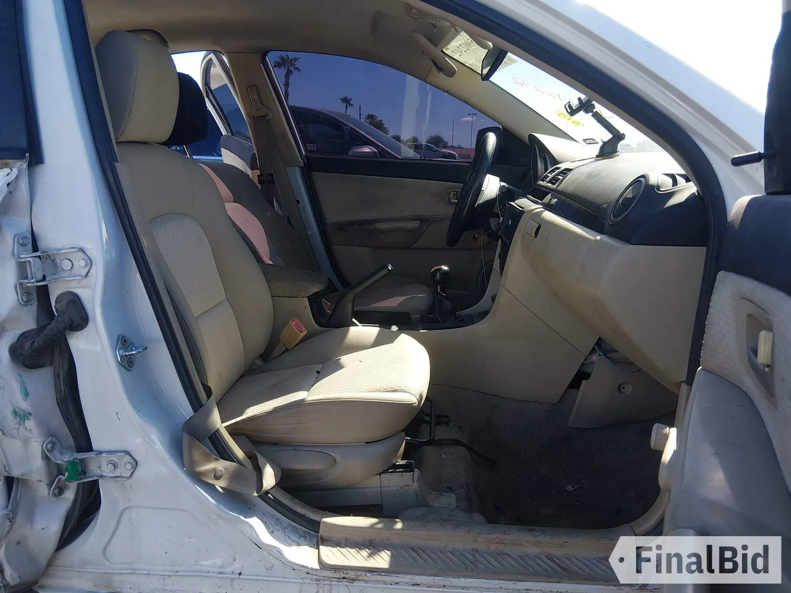 2004 Mazda 3 i
