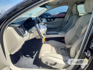 2021 Volvo V60