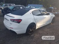 2022 Maserati Ghibli Modena Q4