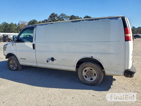 2005 GMC Savana Cargo