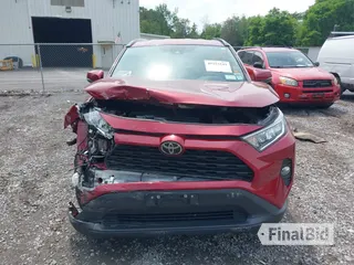 2021 Toyota RAV4 XLE