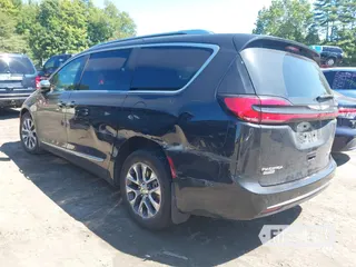 2023 Chrysler Pacifica Hybrid Pinnacle
