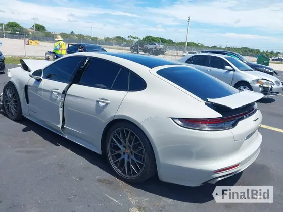 2021 Porsche Panamera