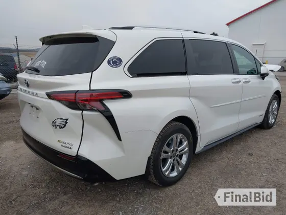 2021 Toyota Sienna Platinum