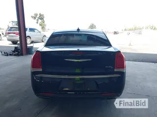 2016 Chrysler 300 C