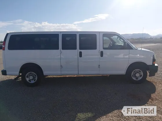 2020 Chevrolet Express Passenger LS