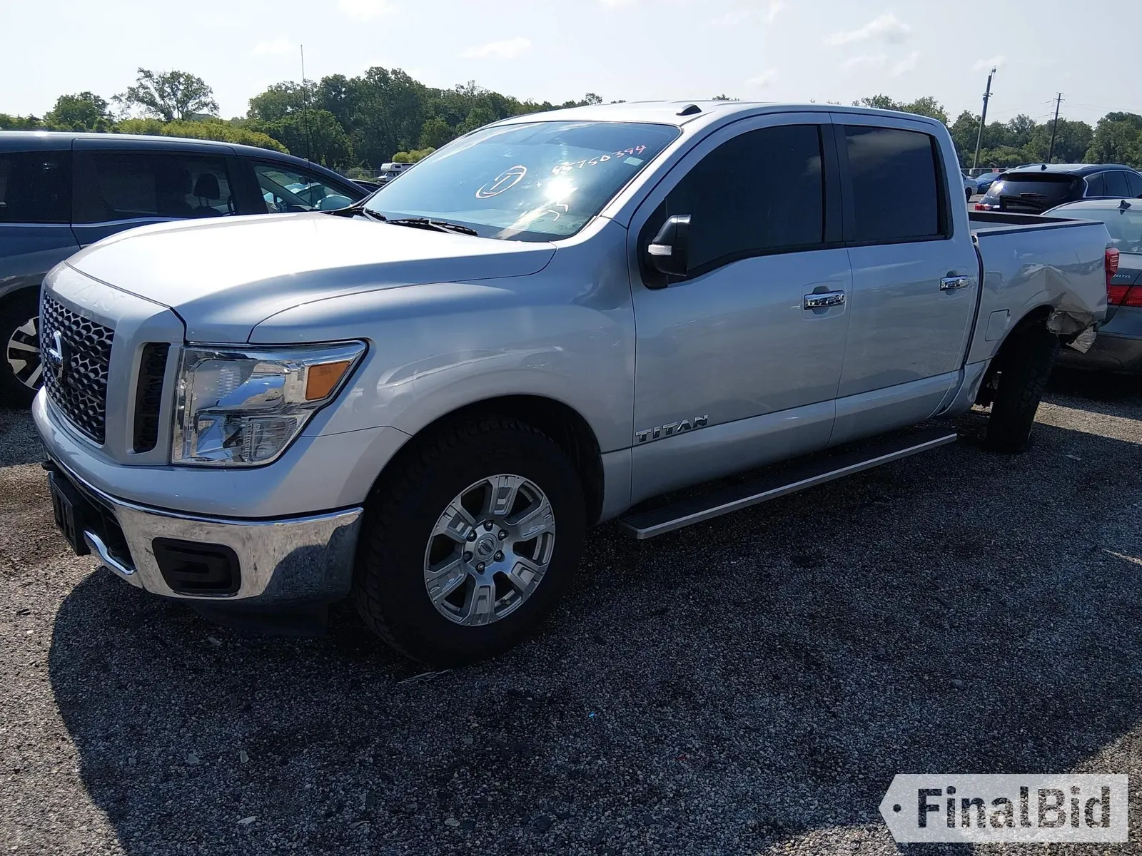 2019 Nissan Titan SV