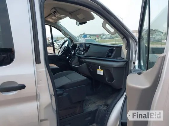 2024 Ford Transit Passenger XLT