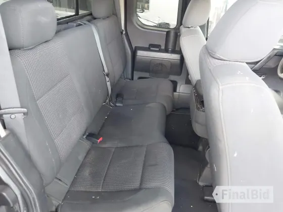 2009 Nissan Titan SE
