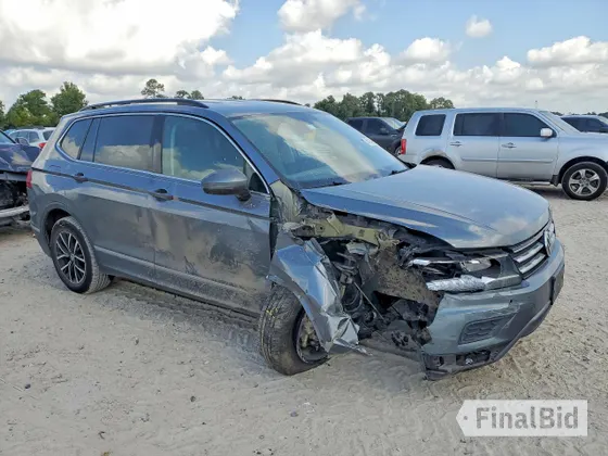 2021 Volkswagen Tiguan SE