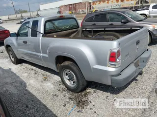 2006 Mitsubishi Raider LS