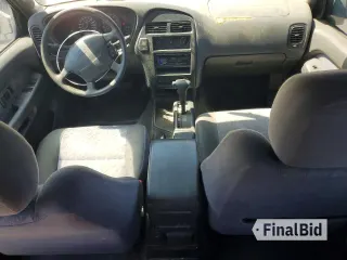 1998 Nissan Pathfinder XE