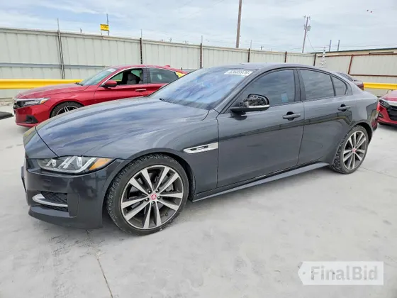2017 Jaguar XE 35t R-Sport